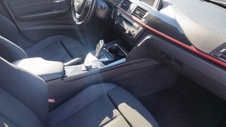 BMW S&eacute;rie 3 - 318 2.0 D TOURING AUTO