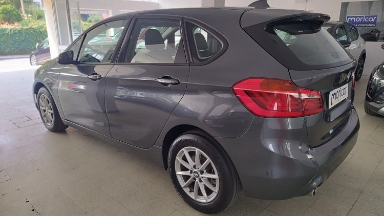 BMW S&eacute;rie 2 - 216 1.6 D