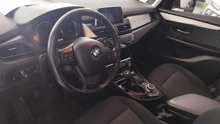 BMW S&eacute;rie 2 - 216 1.6 D