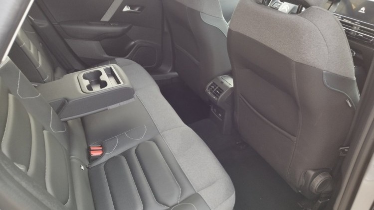 Citro&euml;n C4 X 1.2 PURETECH MAX (AUTO)