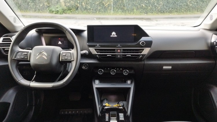 Citro&euml;n C4 X 1.2 PURETECH MAX (AUTO)