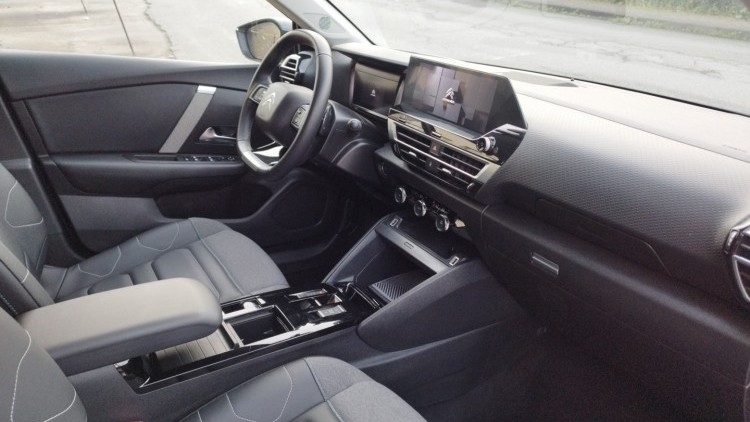 Citro&euml;n C4 X 1.2 PURETECH MAX (AUTO)