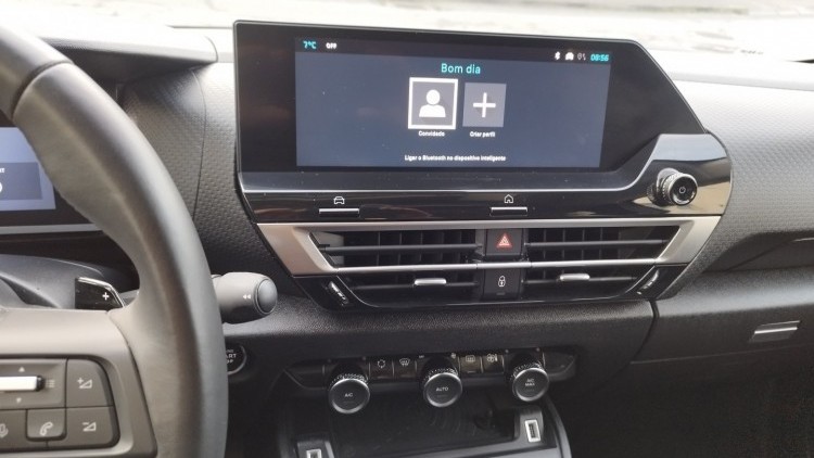 Citro&euml;n C4 X 1.2 PURETECH MAX (AUTO)