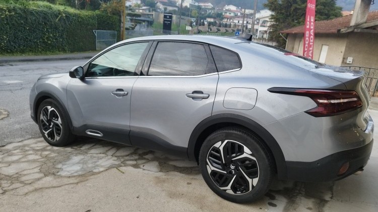 Citro&euml;n C4 X 1.2 PURETECH MAX (AUTO)