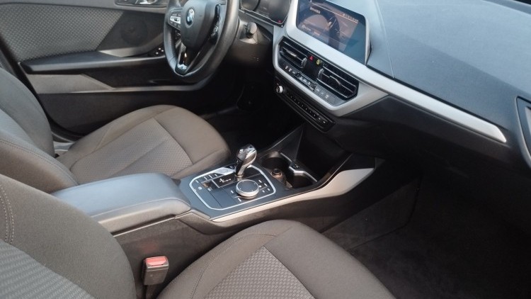 BMW S&eacute;rie 1 - 116 D CORPORATE AUTO