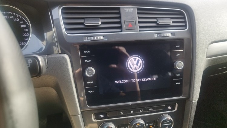 Volkswagen Golf Sportsvan 1.6 TDI R-LINE DSG