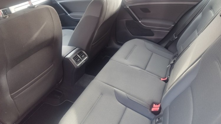 Volkswagen Golf Sportsvan 1.6 TDI R-LINE DSG