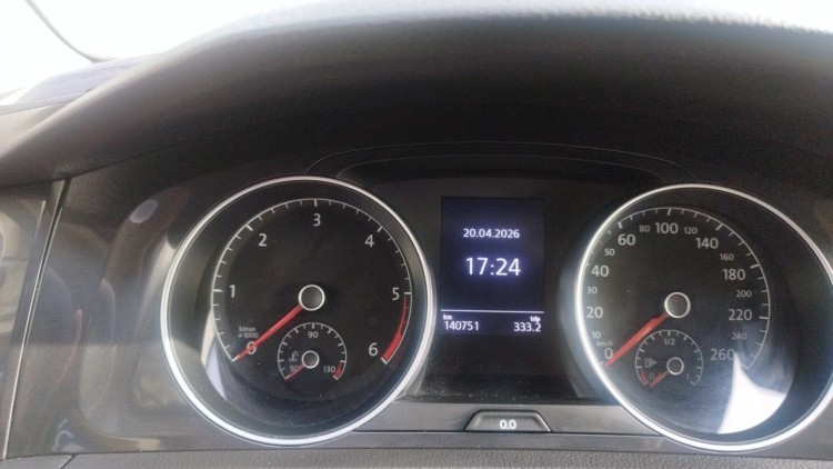 Volkswagen Golf Sportsvan 1.6 TDI R-LINE DSG