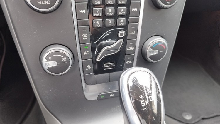 Volvo V40 2.0 D AUTO