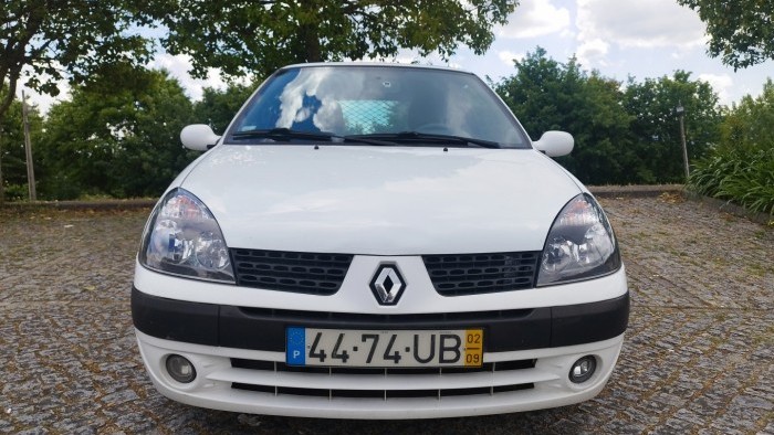 Renault Clio van