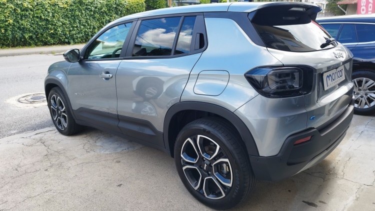 Jeep avenger e-PACK SUMMIT (AUTO)