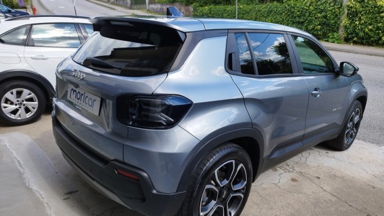 Jeep avenger e-PACK SUMMIT (AUTO)