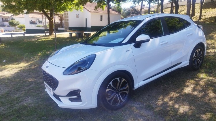 Ford Puma 1.0 ST-LINE X VIVID RUBY